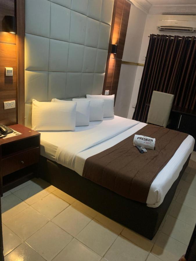 Presken Hotel @Villa Ikeja Bagian luar foto