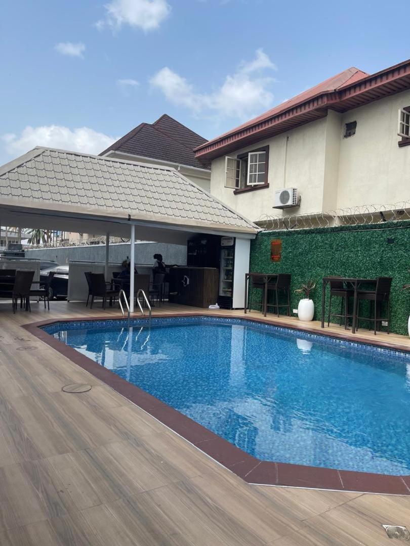 Presken Hotel @Villa Ikeja Bagian luar foto