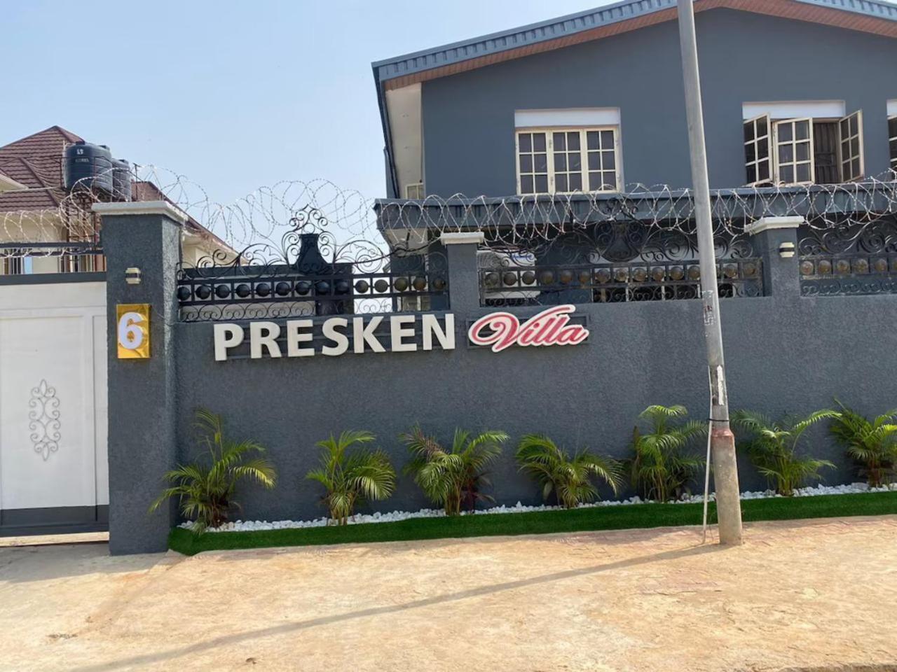 Presken Hotel @Villa Ikeja Bagian luar foto